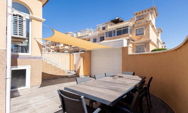 Venta - Villa -
Orihuela Costa - Montezenia