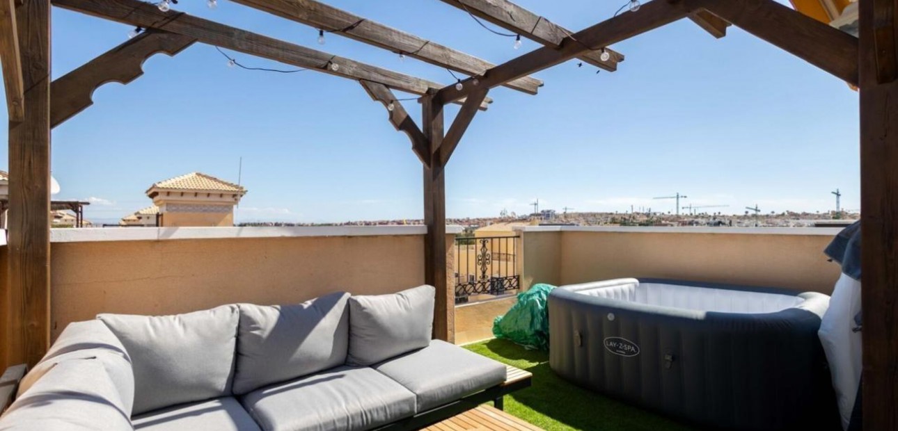 Venta - Villa -
Orihuela Costa - Montezenia