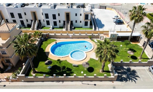 Venta - Villa -
Orihuela Costa - Montezenia