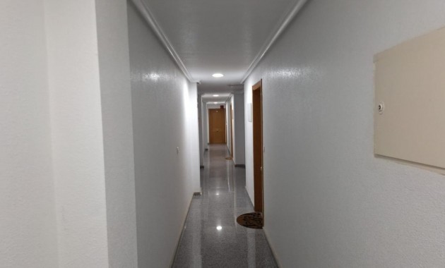 Venta - Apartamento / piso -
Torrevieja - La Mata