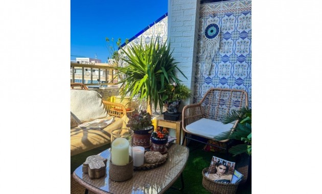 Sale - Apartment / flat -
Torrevieja - torrevieja
