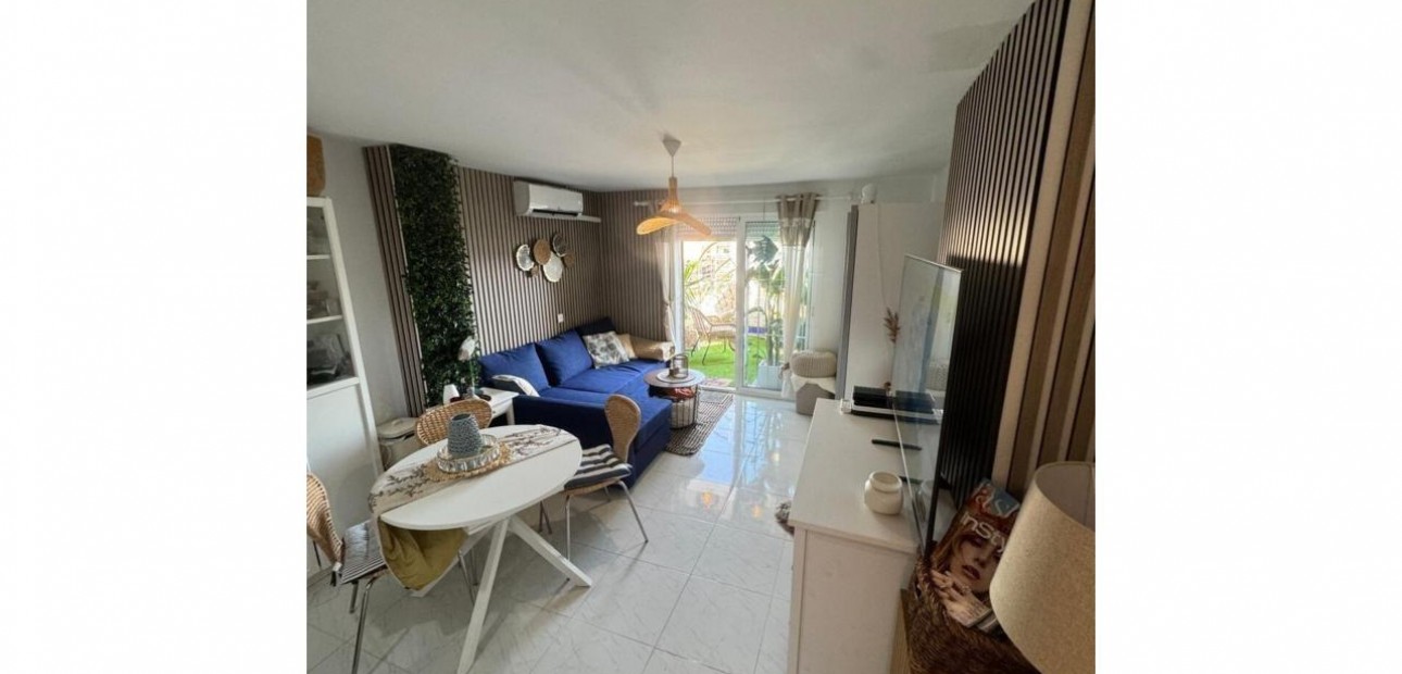 Sale - Apartment / flat -
Torrevieja - torrevieja