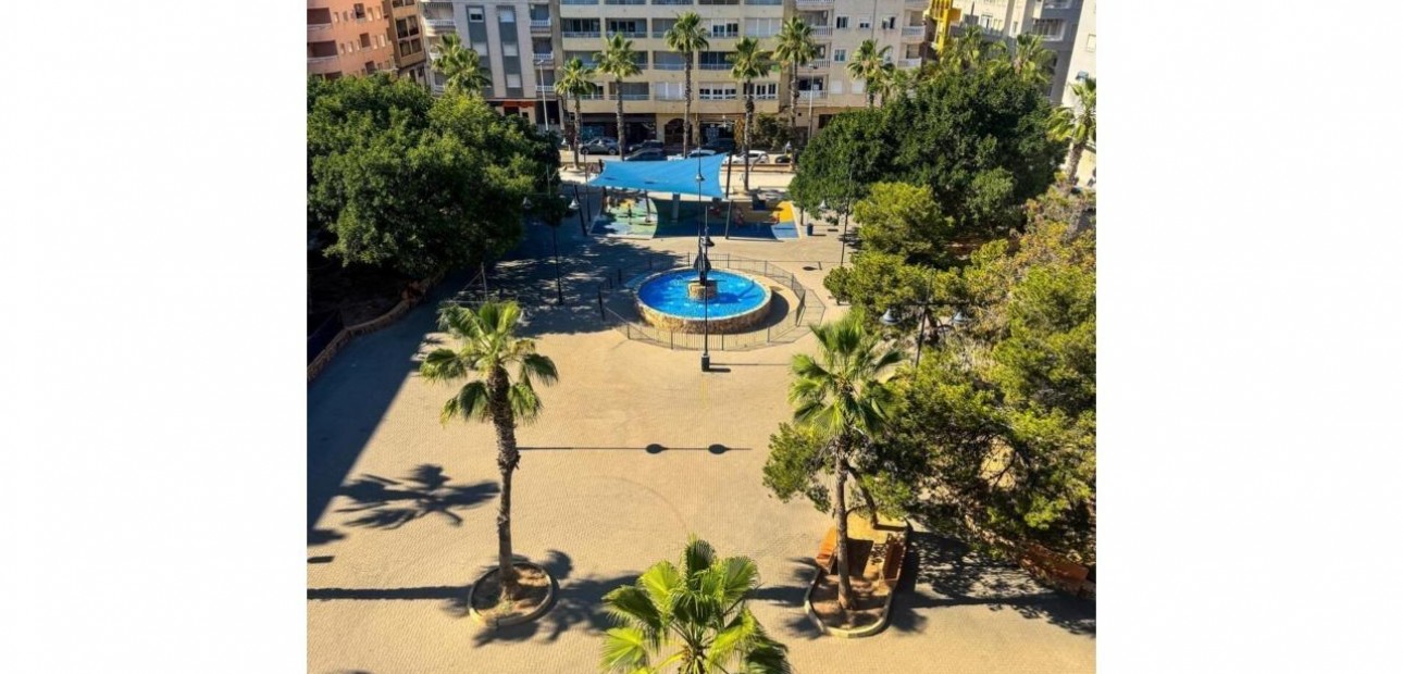 Sale - Apartment / flat -
Torrevieja - torrevieja
