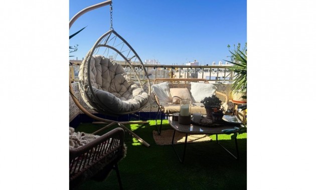 Sale - Apartment / flat -
Torrevieja - torrevieja