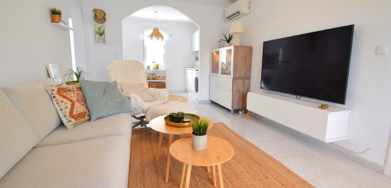 Venta - Apartamento / piso -
Orihuela Costa - La Florida