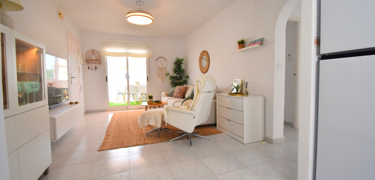 Venta - Apartamento / piso -
Orihuela Costa - La Florida