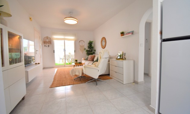 Venta - Apartamento / piso -
Orihuela Costa - La Florida