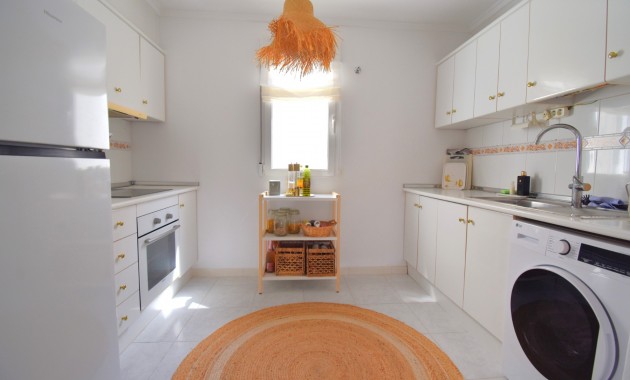 Venta - Apartamento / piso -
Orihuela Costa - La Florida
