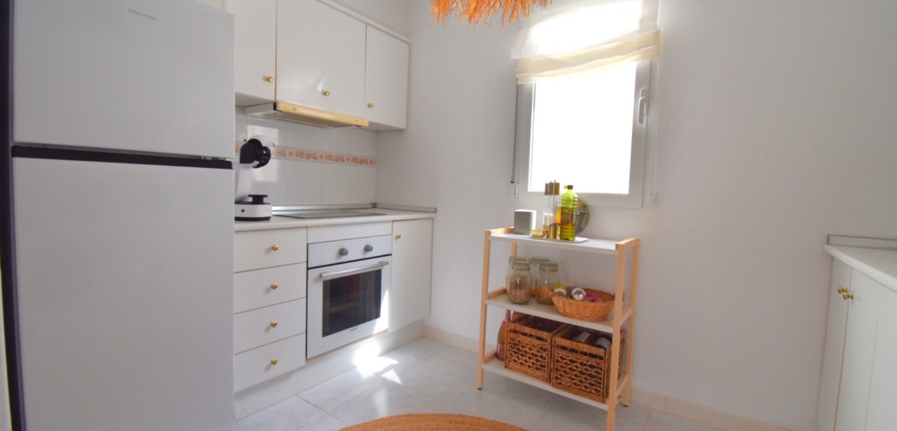 Venta - Apartamento / piso -
Orihuela Costa - La Florida