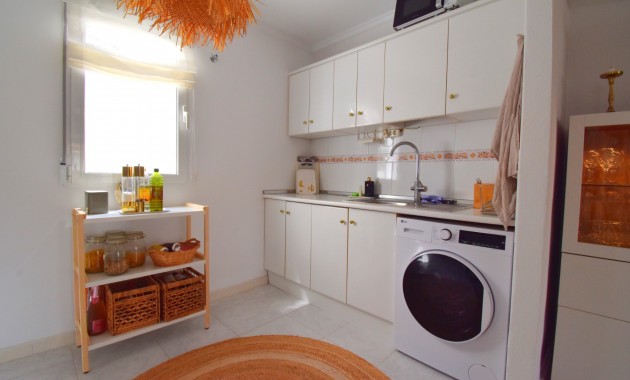 Venta - Apartamento / piso -
Orihuela Costa - La Florida