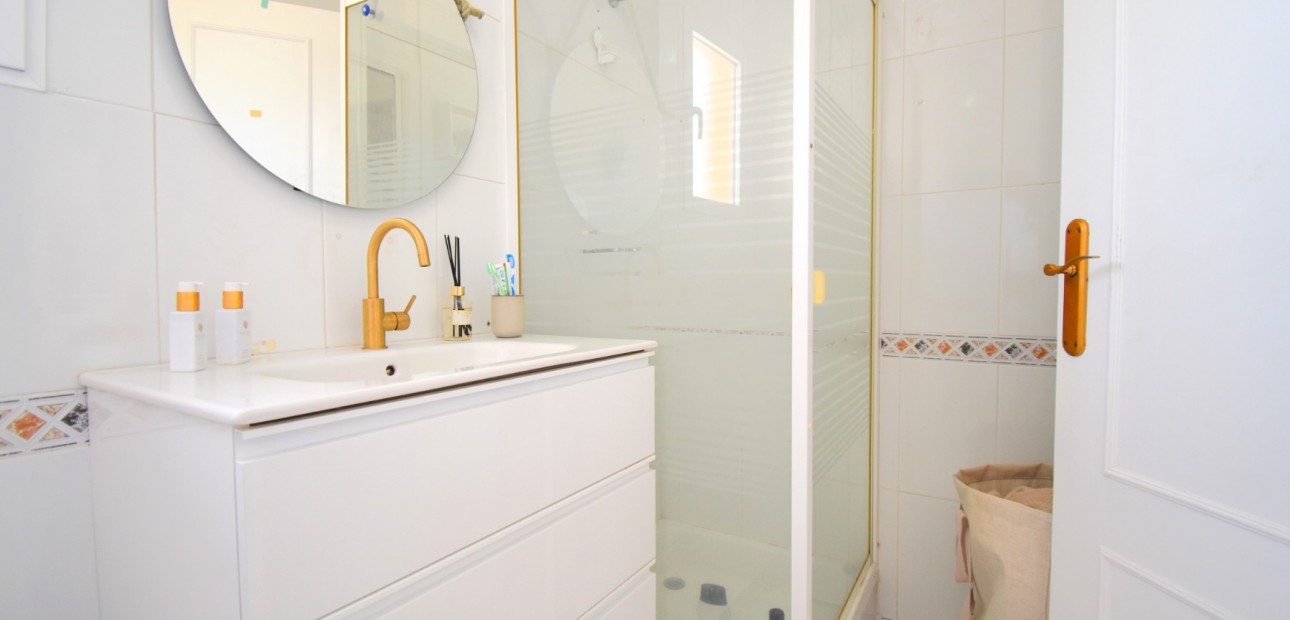 Venta - Apartamento / piso -
Orihuela Costa - La Florida