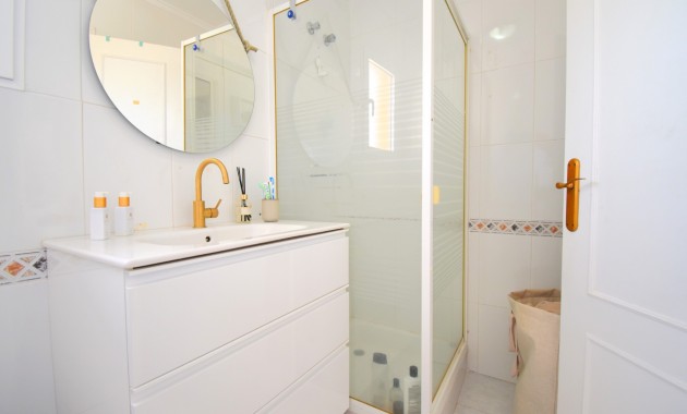 Venta - Apartamento / piso -
Orihuela Costa - La Florida