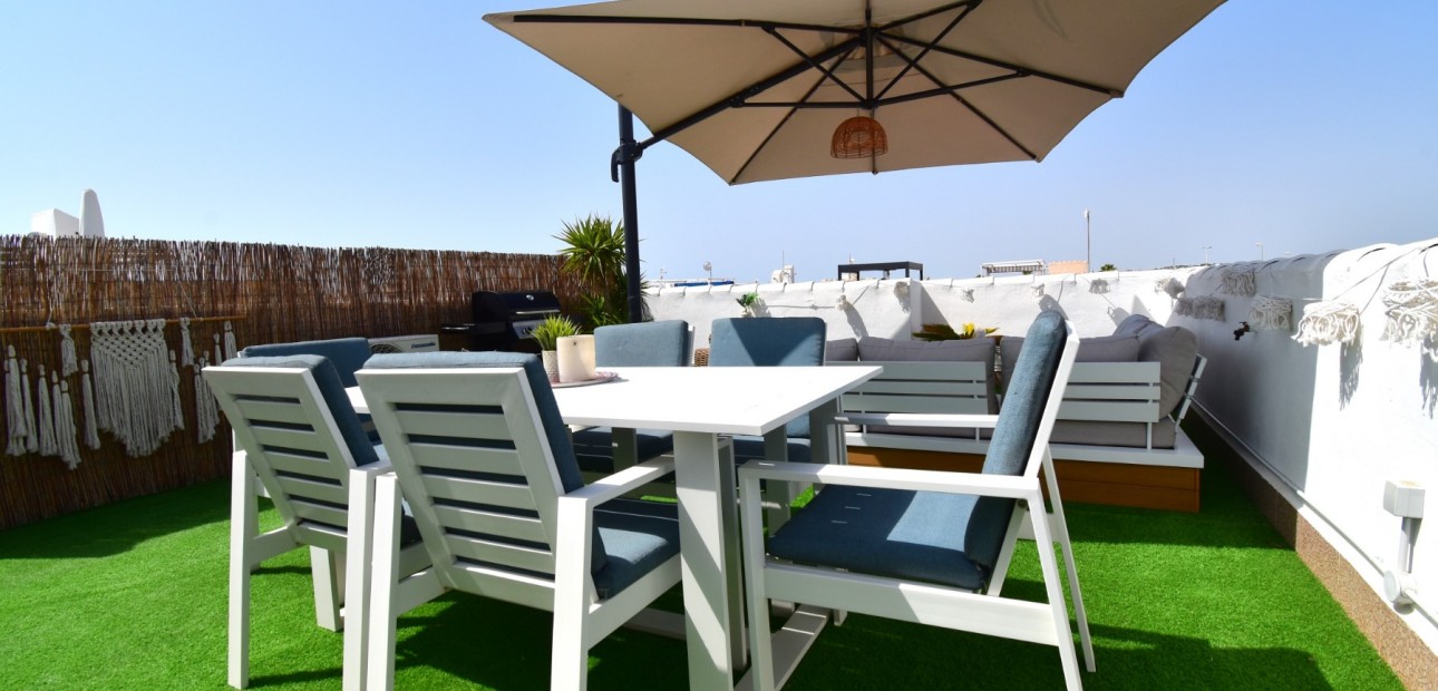 Venta - Apartamento / piso -
Orihuela Costa - La Florida