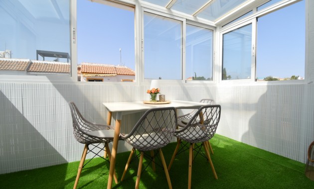 Venta - Apartamento / piso -
Orihuela Costa - La Florida