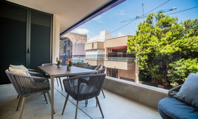 Venta - Apartamento / piso -
Torrevieja - Playa del Cura