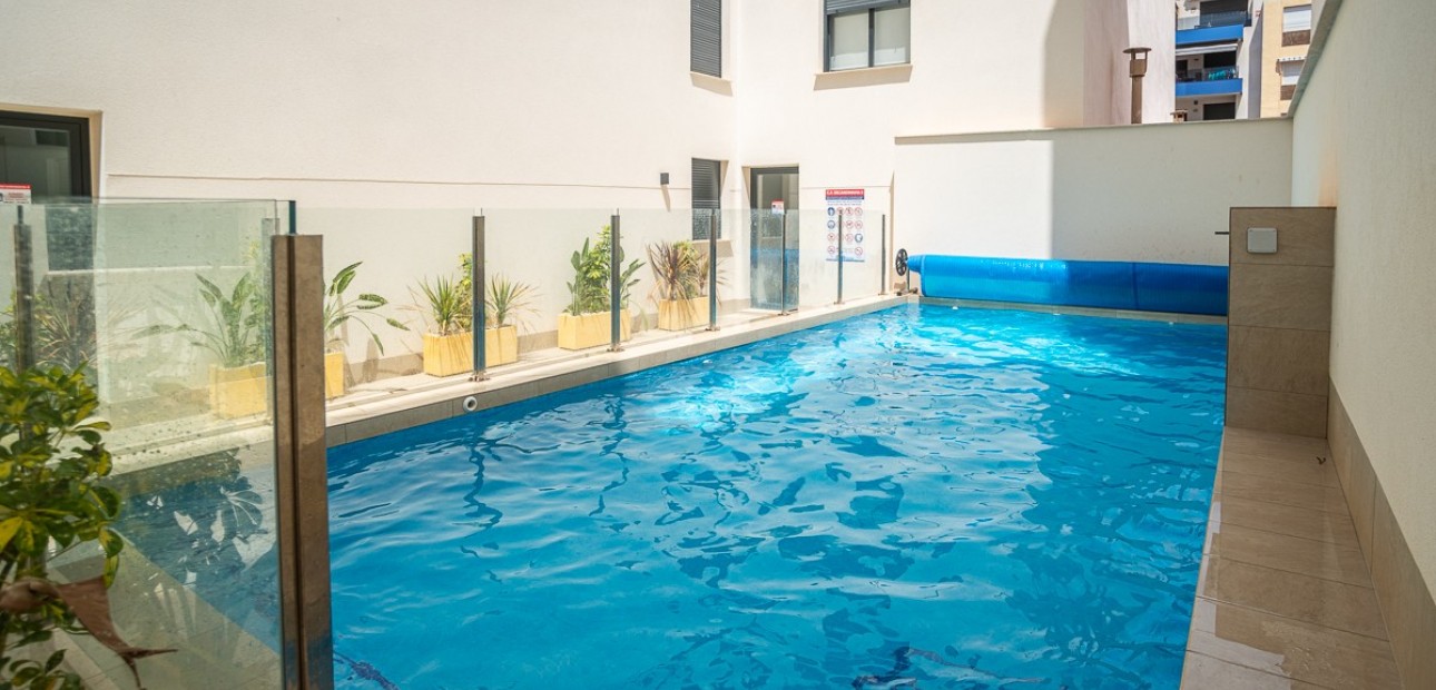 Venta - Apartamento / piso -
Torrevieja - Playa del Cura