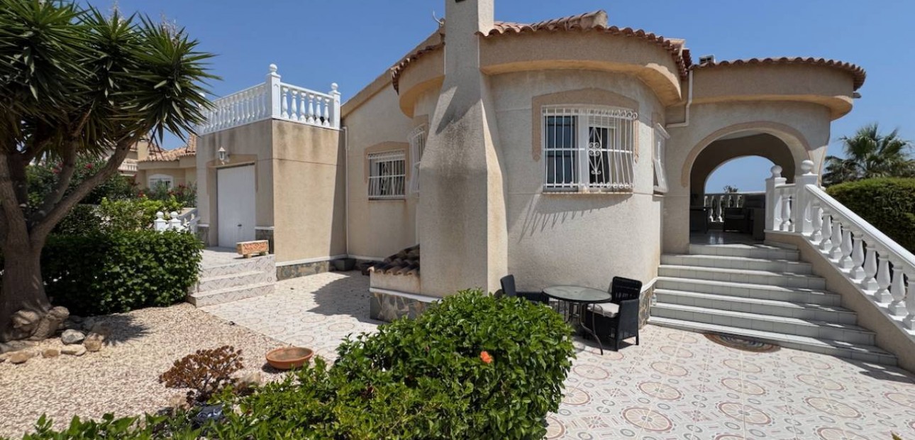 Sale - Villa -
Ciudad Quesada - Lo Pepin