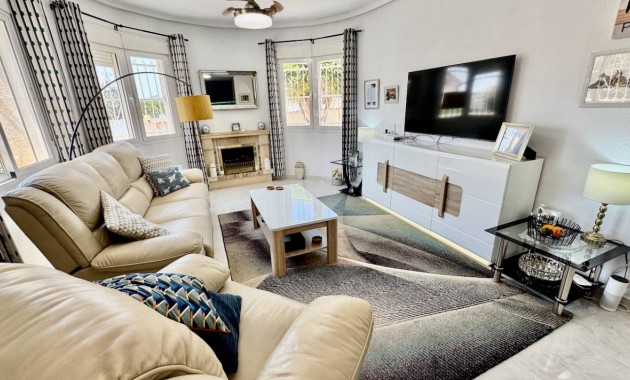 Sale - Villa -
Ciudad Quesada - Lo Pepin