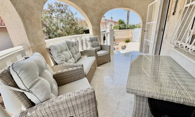 Sale - Villa -
Ciudad Quesada - Lo Pepin