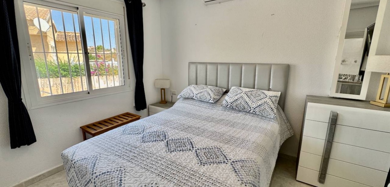 Sale - Villa -
Ciudad Quesada - Lo Pepin