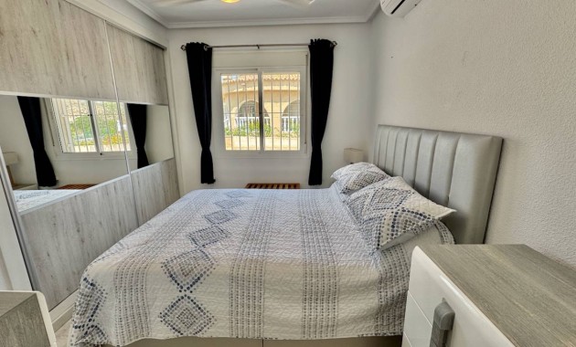 Sale - Villa -
Ciudad Quesada - Lo Pepin