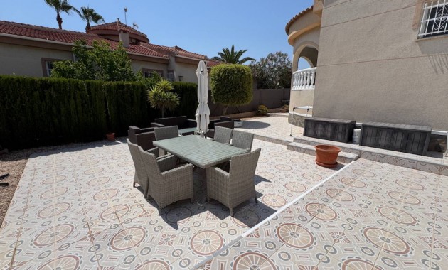 Sale - Villa -
Ciudad Quesada - Lo Pepin
