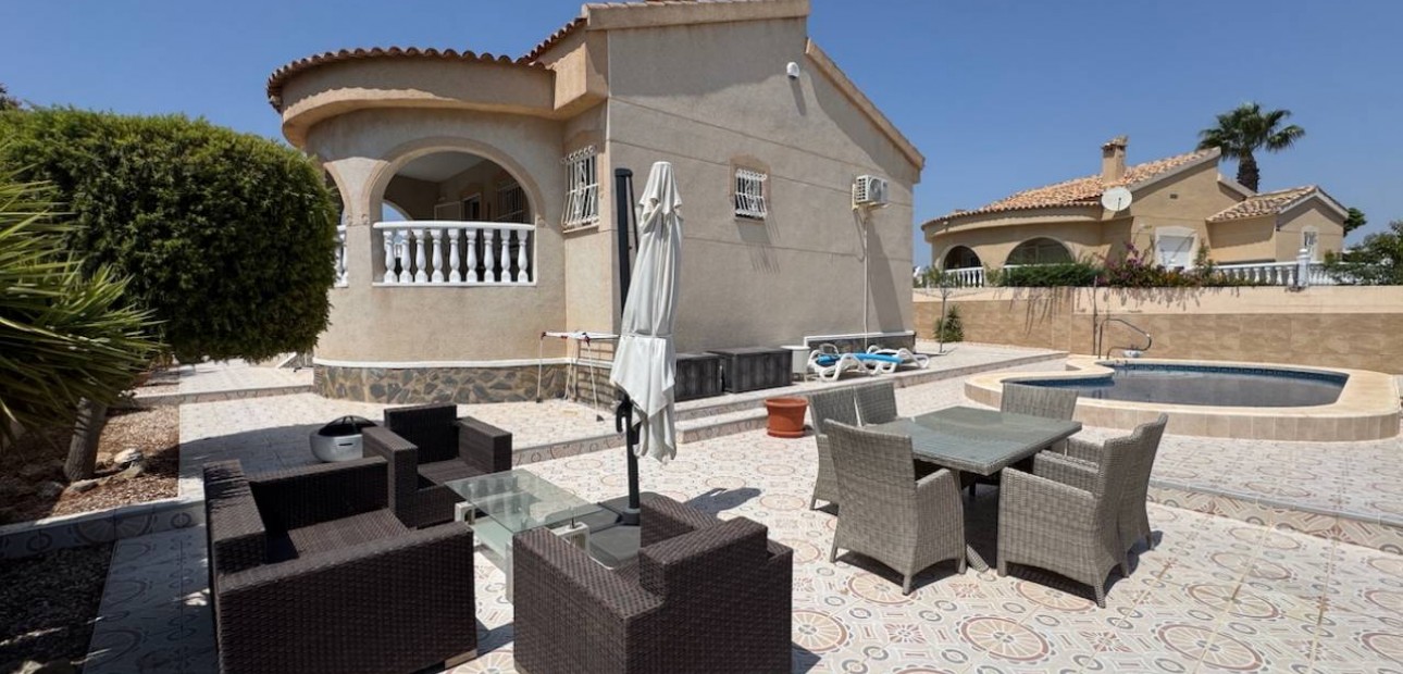 Sale - Villa -
Ciudad Quesada - Lo Pepin