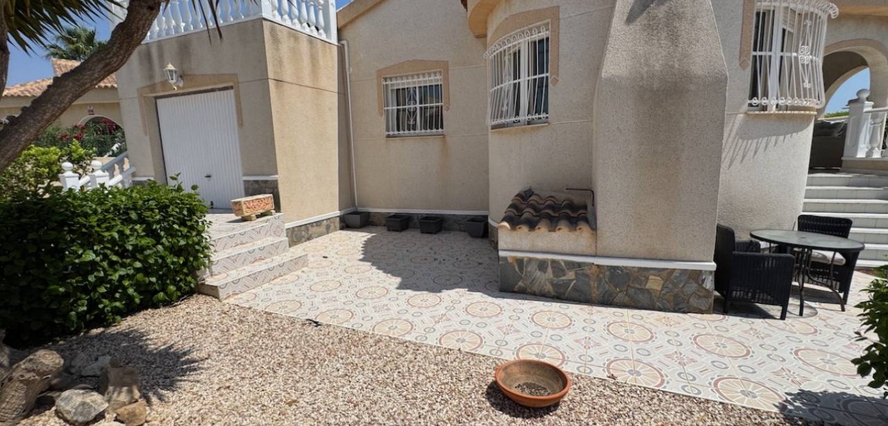 Sale - Villa -
Ciudad Quesada - Lo Pepin