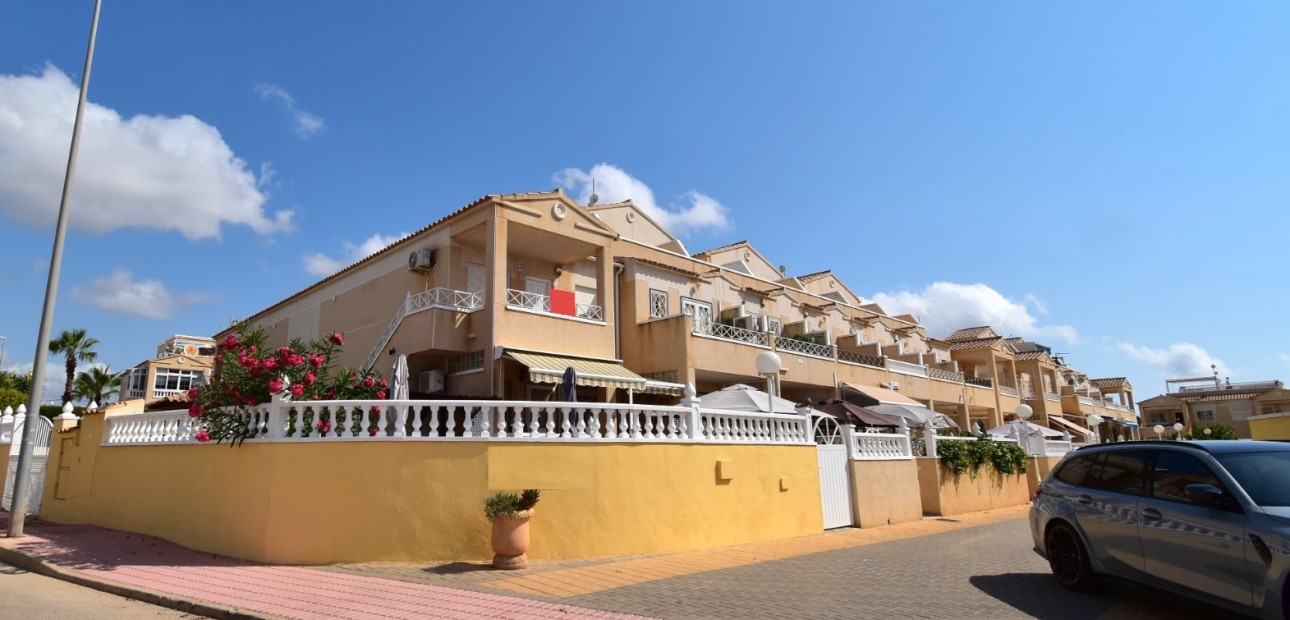 Venta - Apartamento / piso -
Orihuela Costa - Playa Flamenca