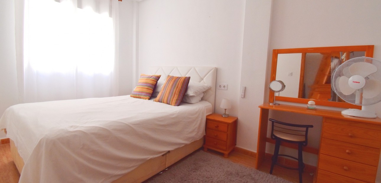 Venta - Apartamento / piso -
Orihuela Costa - Playa Flamenca