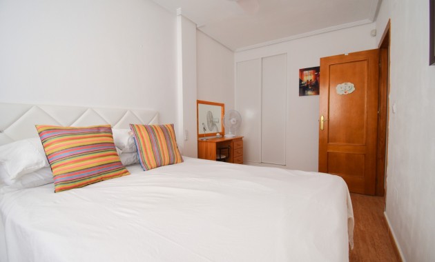 Venta - Apartamento / piso -
Orihuela Costa - Playa Flamenca