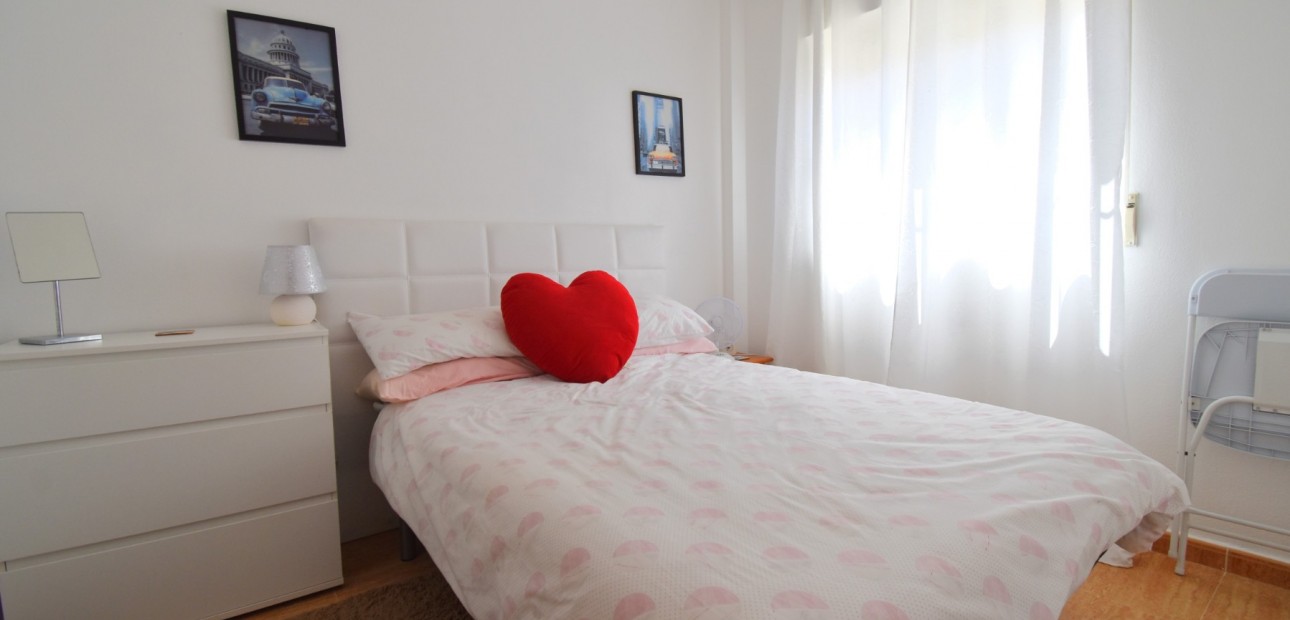 Venta - Apartamento / piso -
Orihuela Costa - Playa Flamenca