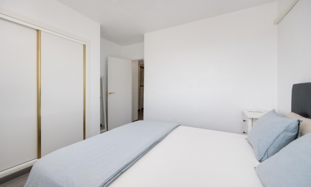 Venta - Apartamento / piso -
Punta Prima