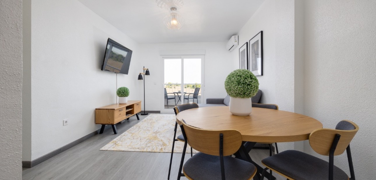 Venta - Apartamento / piso -
Punta Prima