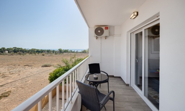 Venta - Apartamento / piso -
Punta Prima