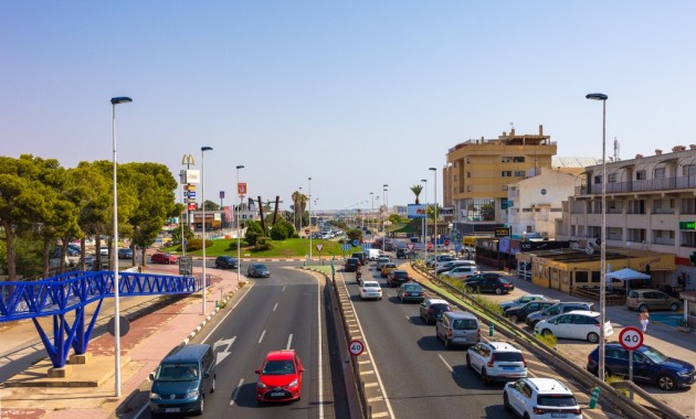 Venta - Apartamento / piso -
Punta Prima