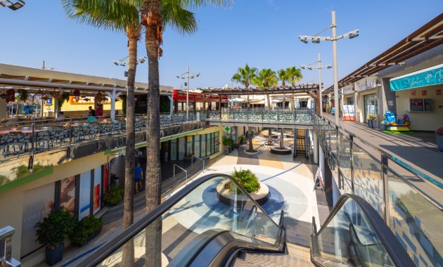 Venta - Apartamento / piso -
Punta Prima