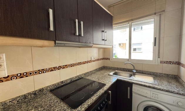 Venta - Apartamento / piso -
Torrevieja - Centro