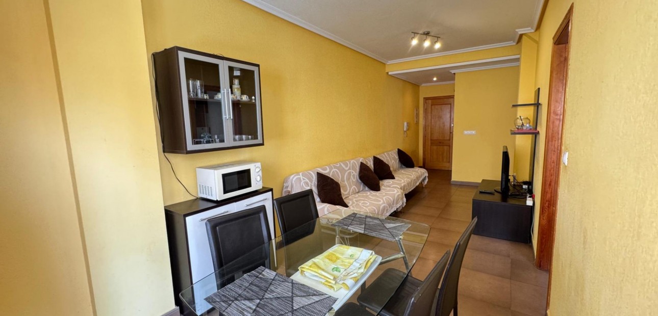 Venta - Apartamento / piso -
Torrevieja - Centro