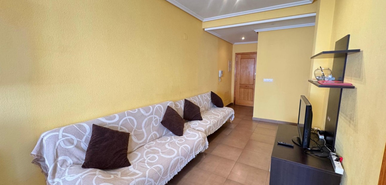 Venta - Apartamento / piso -
Torrevieja - Centro
