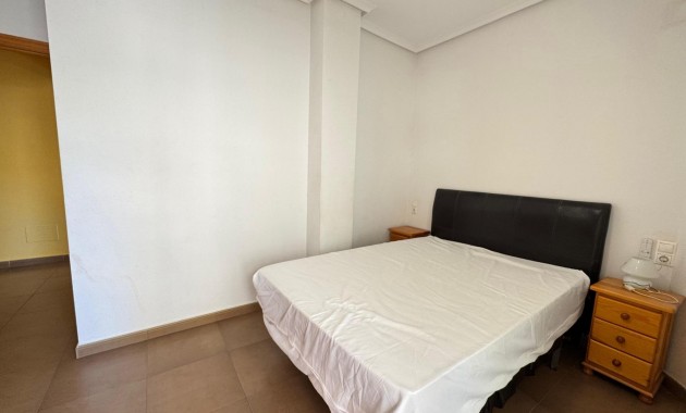 Venta - Apartamento / piso -
Torrevieja - Centro