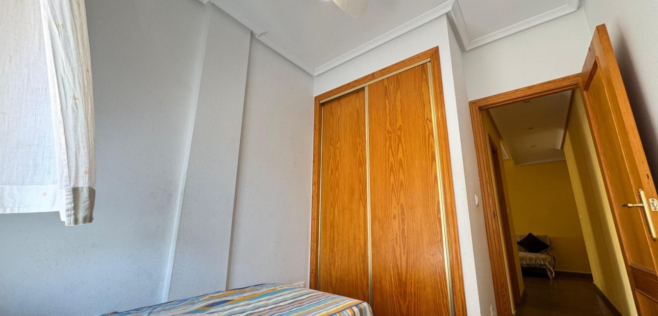 Venta - Apartamento / piso -
Torrevieja - Centro