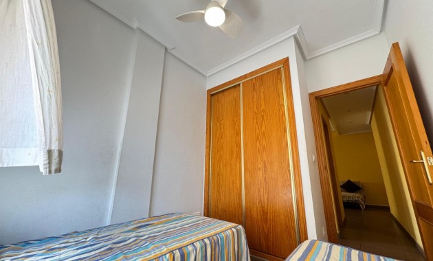 Venta - Apartamento / piso -
Torrevieja - Centro