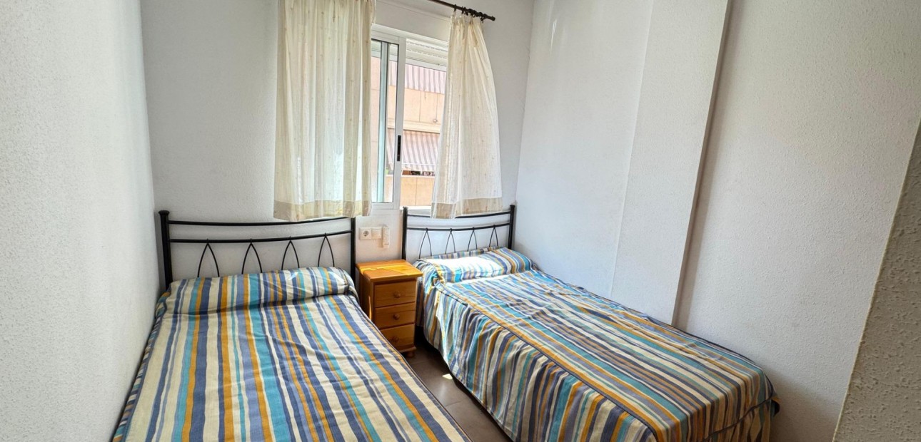 Venta - Apartamento / piso -
Torrevieja - Centro