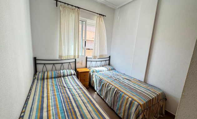 Venta - Apartamento / piso -
Torrevieja - Centro