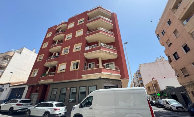 Venta - Apartamento / piso -
Torrevieja - Centro