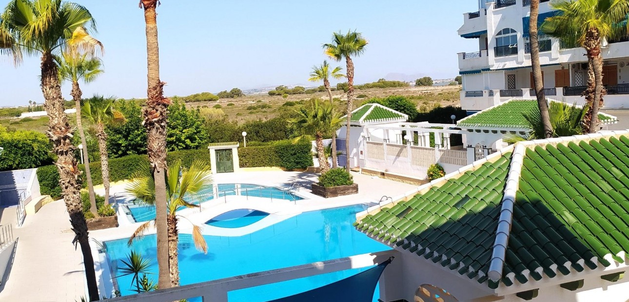Venta - Apartamento / piso -
Torrevieja - Los Europeos