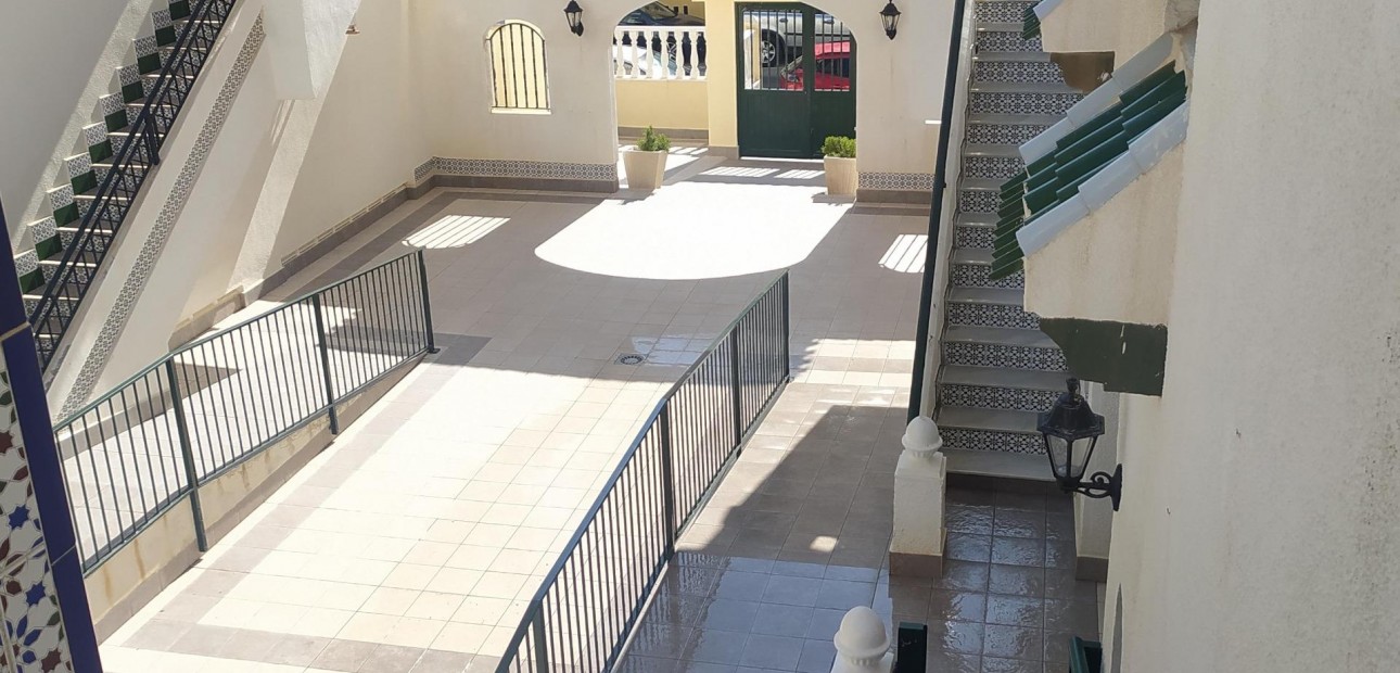 Venta - Apartamento / piso -
Torrevieja - Los Europeos
