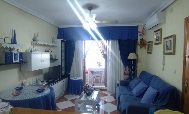 Venta - Apartamento / piso -
Torrevieja - Los Europeos