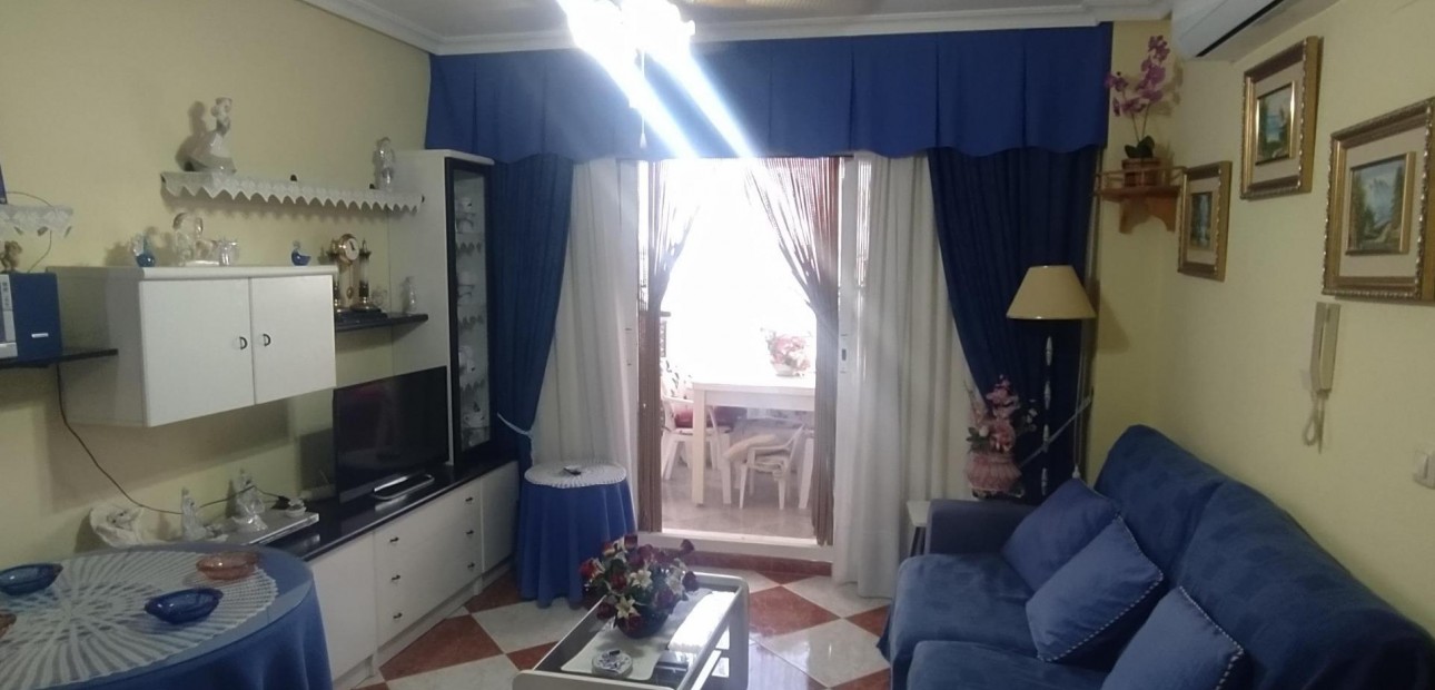 Venta - Apartamento / piso -
Torrevieja - Los Europeos